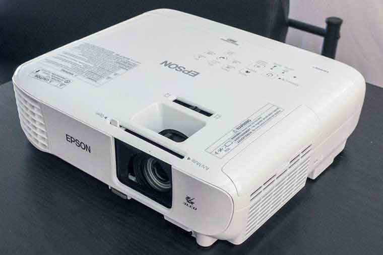 EPSON HOME CINEMA 880