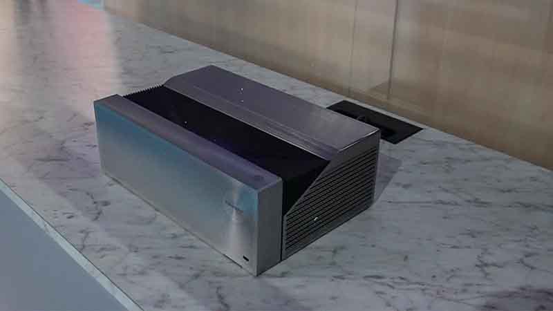 Hisense-Compact-UST-CES2025